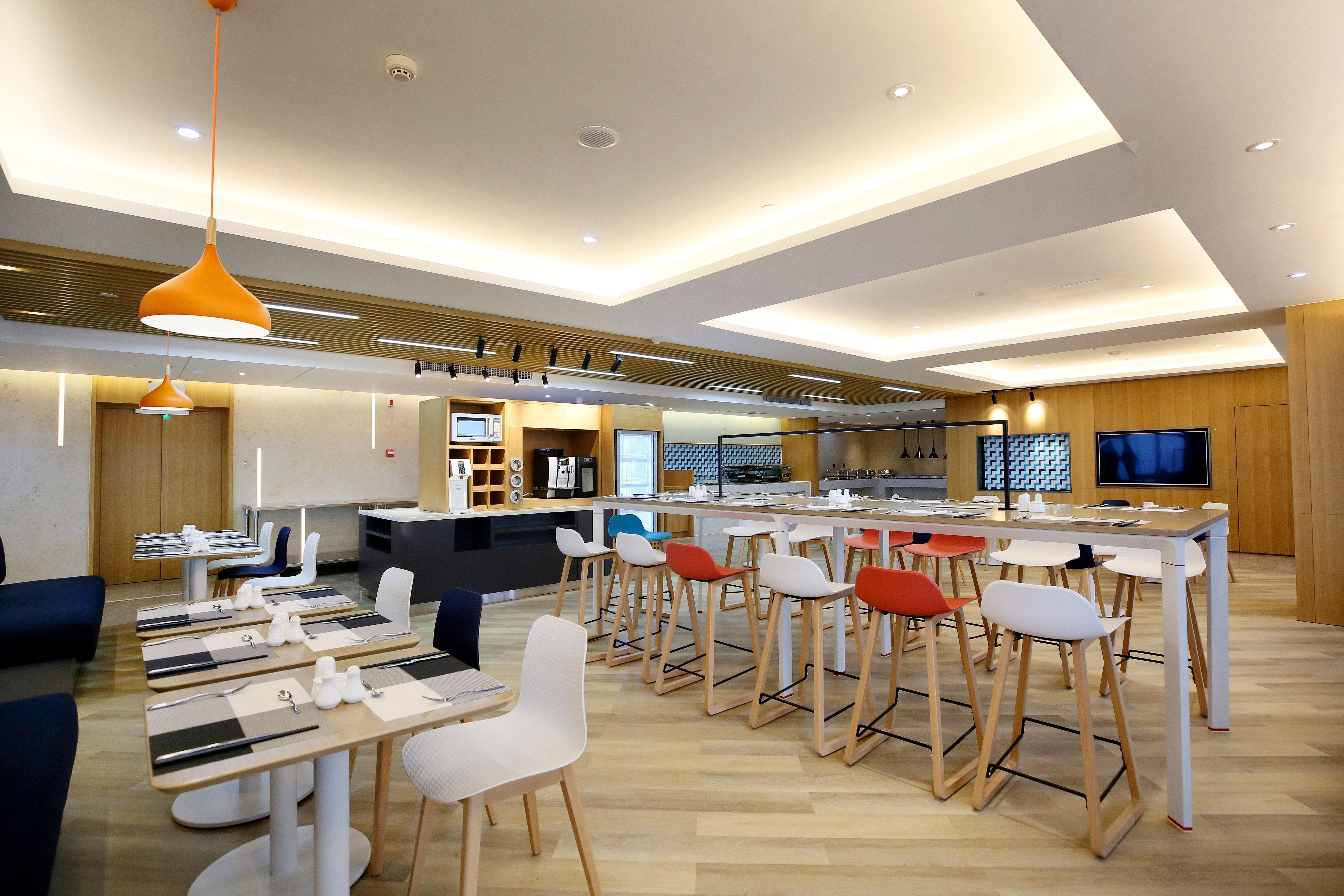 Holiday Inn Express Chengdu North Railway Station By Ihg - Near Panda Base, Near Chunxi Road Esterno foto