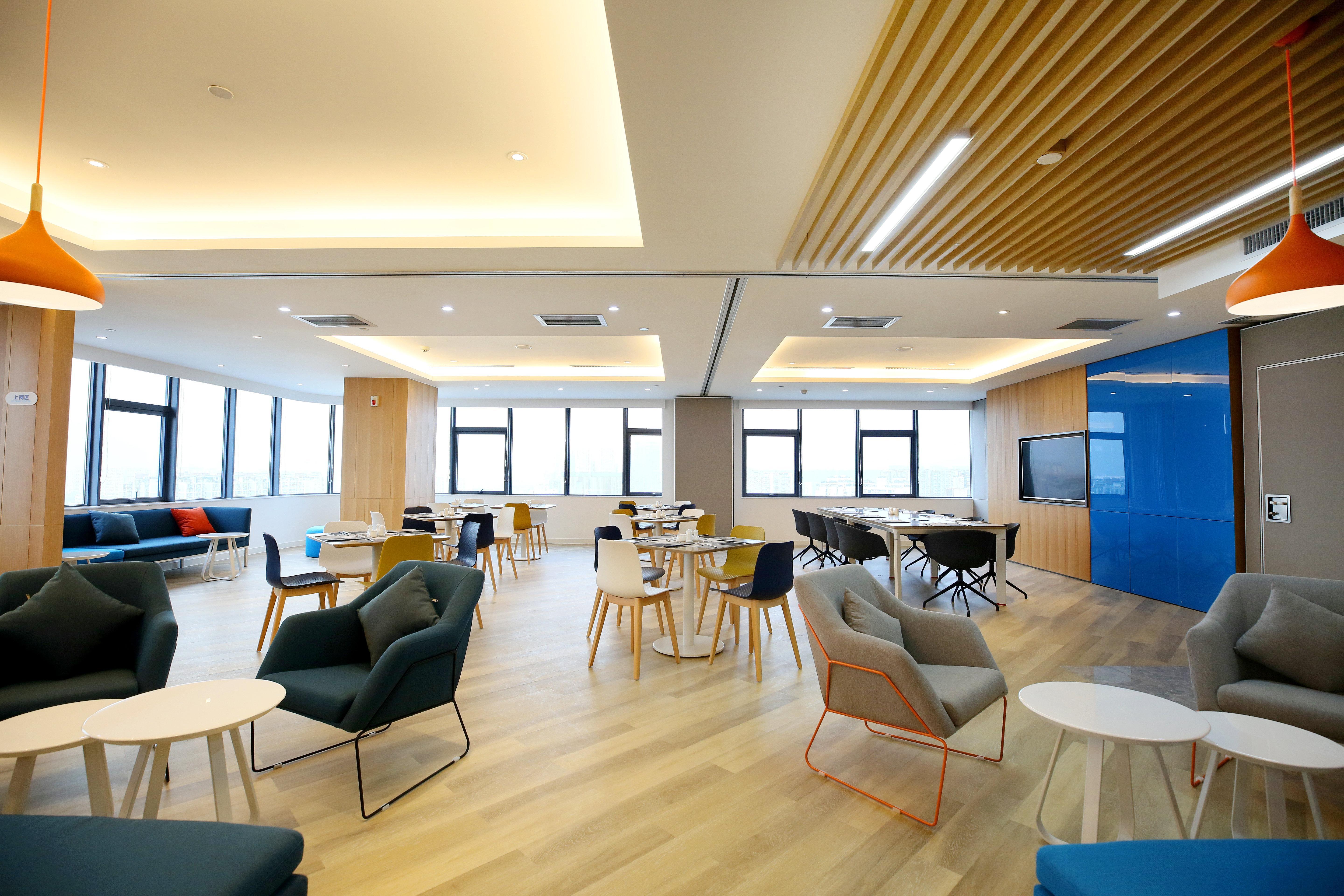 Holiday Inn Express Chengdu North Railway Station By Ihg - Near Panda Base, Near Chunxi Road Esterno foto