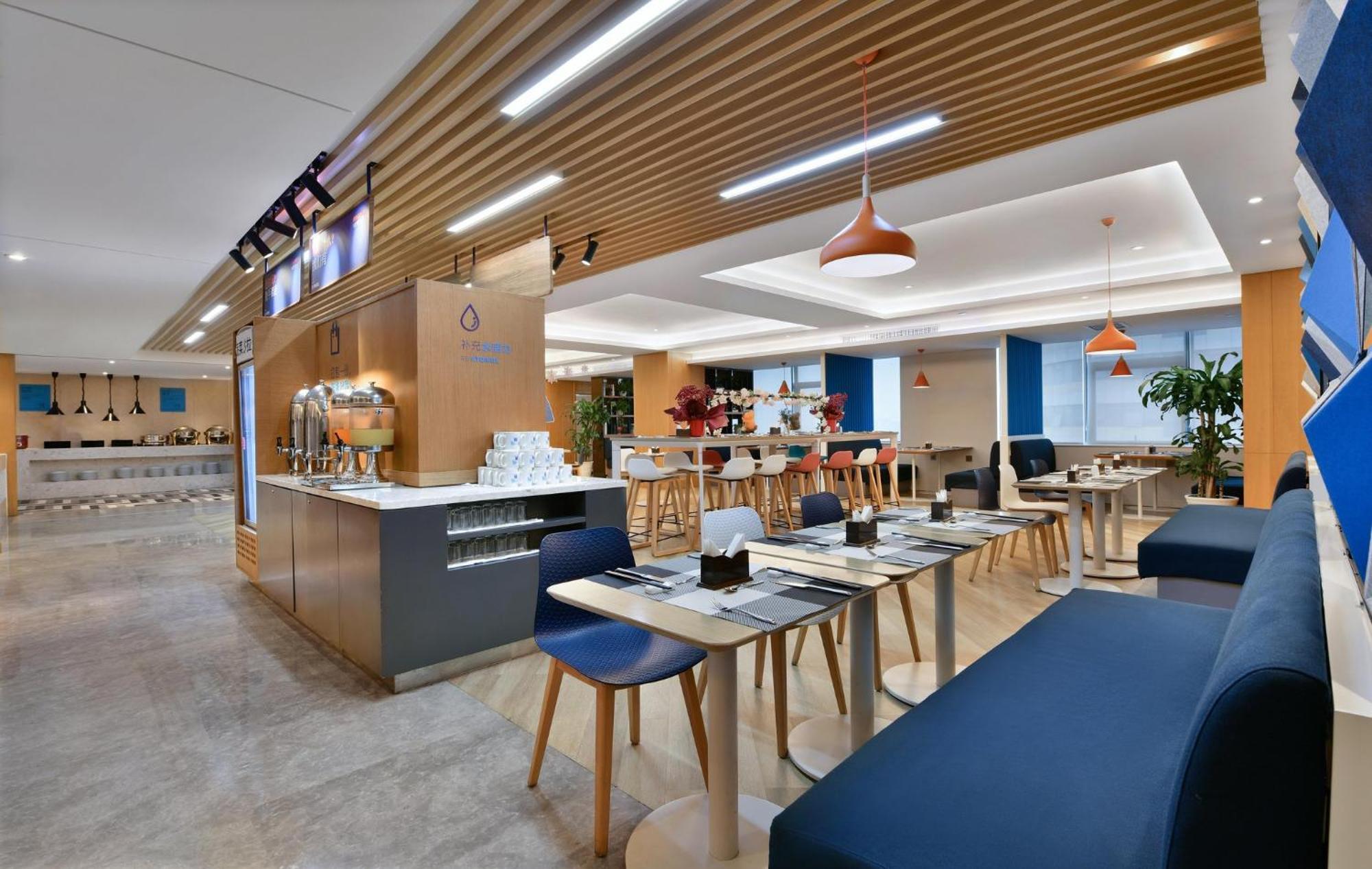 Holiday Inn Express Chengdu North Railway Station By Ihg - Near Panda Base, Near Chunxi Road Esterno foto